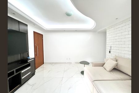 Sala de apartamento à venda com 2 quartos, 75m² em Paquetá, Belo Horizonte