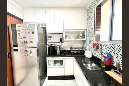 Apartamento à venda com 75m², 2 quartos e 1 vaga Apartamento à venda com 75m², 2 quartos e 1 vagaCozinha