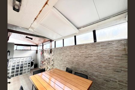 Apartamento à venda com 75m², 2 quartos e 1 vaga Apartamento à venda com 75m², 2 quartos e 1 vagaÁrea Privativa