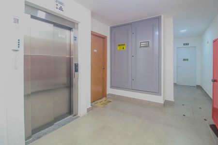Apartamento para alugar com 54m², 2 quartos e 1 vaga Apartamento para alugar com 54m², 2 quartos e 1 vagaHall de entrada