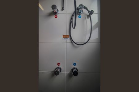 Apartamento para alugar com 54m², 2 quartos e 1 vaga Apartamento para alugar com 54m², 2 quartos e 1 vagaBanheiro