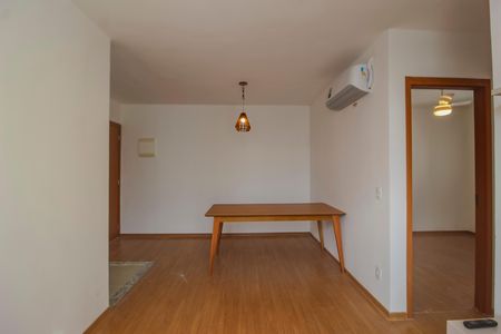 Sala de apartamento para alugar com 2 quartos, 54m² em Camaquã, Porto Alegre