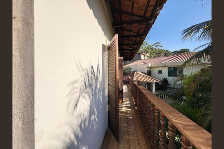 Casa para alugar com 491m², 5 quartos e 8 vagas Casa para alugar com 491m², 5 quartos e 8 vagasVaranda da Suíte 1 e 2