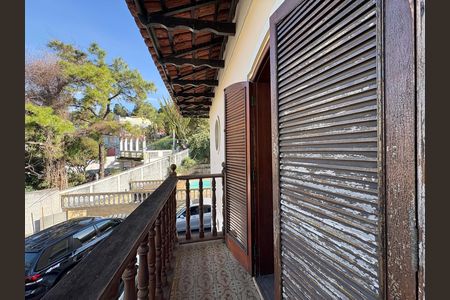 Casa para alugar com 491m², 5 quartos e 8 vagas Casa para alugar com 491m², 5 quartos e 8 vagasVaranda da Suíte 4
