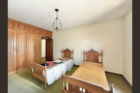 Casa para alugar com 491m², 5 quartos e 8 vagas Casa para alugar com 491m², 5 quartos e 8 vagasSuíte 3