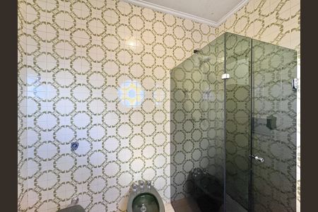 Casa para alugar com 491m², 5 quartos e 8 vagas Casa para alugar com 491m², 5 quartos e 8 vagasBanheiro da Suíte 3