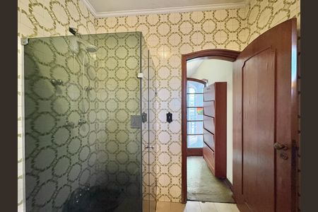 Casa para alugar com 491m², 5 quartos e 8 vagas Casa para alugar com 491m², 5 quartos e 8 vagasBanheiro da Suíte 3