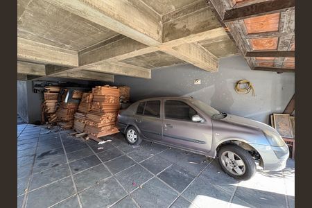 Casa para alugar com 491m², 5 quartos e 8 vagas Casa para alugar com 491m², 5 quartos e 8 vagasGaragem