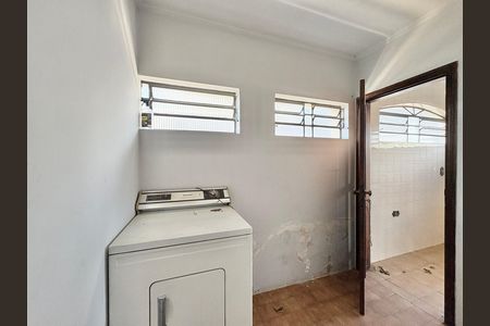 Casa para alugar com 491m², 5 quartos e 8 vagas Casa para alugar com 491m², 5 quartos e 8 vagasQuarto de Serviço