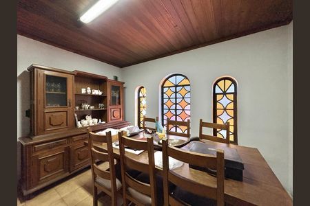 Casa para alugar com 491m², 5 quartos e 8 vagas Casa para alugar com 491m², 5 quartos e 8 vagasSala de Jantar