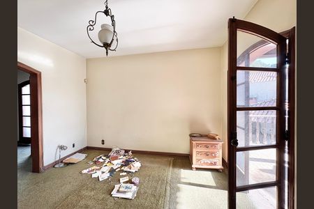Casa para alugar com 491m², 5 quartos e 8 vagas Casa para alugar com 491m², 5 quartos e 8 vagasExtensão da Suíte 2