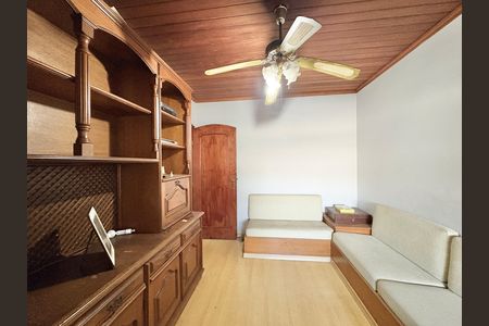 Casa para alugar com 491m², 5 quartos e 8 vagas Casa para alugar com 491m², 5 quartos e 8 vagasEscritório