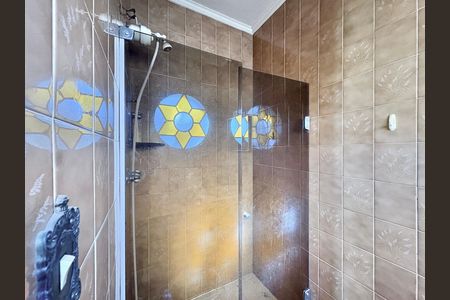 Casa para alugar com 491m², 5 quartos e 8 vagas Casa para alugar com 491m², 5 quartos e 8 vagasBanheiro da Suíte 1