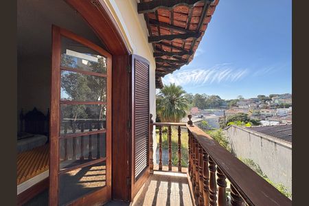 Casa para alugar com 491m², 5 quartos e 8 vagas Casa para alugar com 491m², 5 quartos e 8 vagasVaranda da Suíte 3