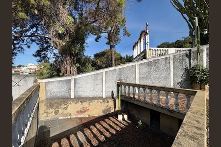 Casa para alugar com 491m², 5 quartos e 8 vagas Casa para alugar com 491m², 5 quartos e 8 vagasCanil