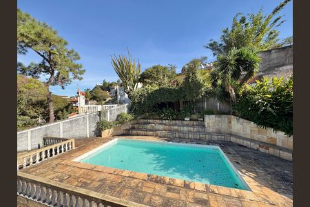 Casa para alugar com 491m², 5 quartos e 8 vagas Casa para alugar com 491m², 5 quartos e 8 vagasVista da Varanda da Suíte 2