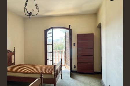 Casa para alugar com 491m², 5 quartos e 8 vagas Casa para alugar com 491m², 5 quartos e 8 vagasSuíte 3