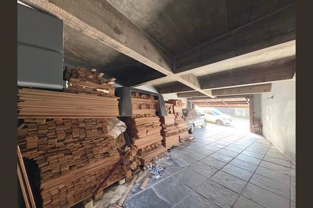Casa para alugar com 491m², 5 quartos e 8 vagas Casa para alugar com 491m², 5 quartos e 8 vagasGaragem