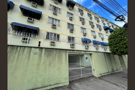 Apartamento para alugar com 62m², 2 quartos e 1 vagaFachada