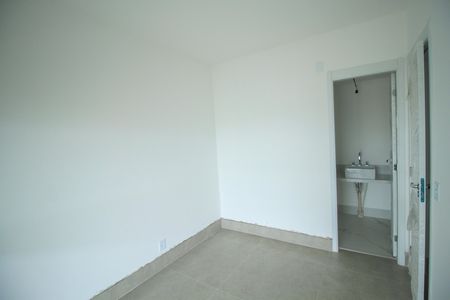 Apartamento para alugar com 75m², 2 quartos e 1 vaga