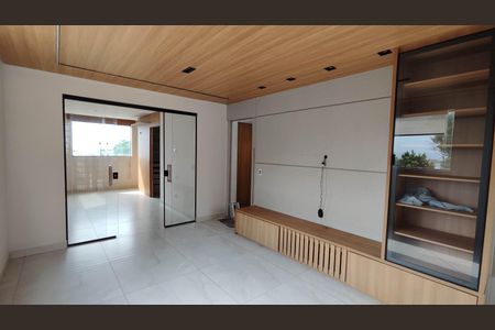 Sala de casa à venda com 1 quarto, 60m² em Parque Santa Rita, São Paulo