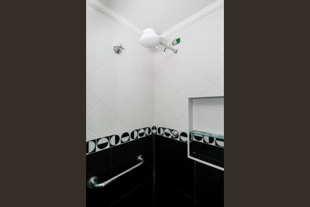 Apartamento para alugar com 85m², 2 quartos e 1 vaga Apartamento para alugar com 85m², 2 quartos e 1 vagaBanheiro