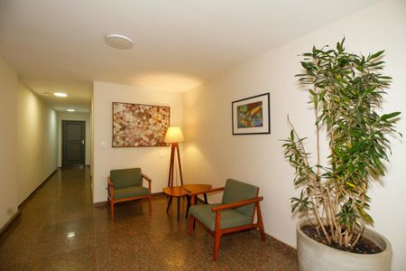 Apartamento para alugar com 85m², 2 quartos e 1 vaga Apartamento para alugar com 85m², 2 quartos e 1 vagaHall Social