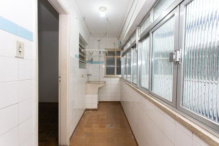 Apartamento para alugar com 104m², 2 quartos e 1 vagaÁrea de Serviço