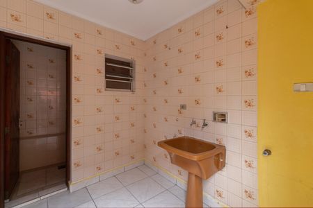Casa para alugar com 220m², 4 quartos e 3 vagas Casa para alugar com 220m², 4 quartos e 3 vagasÁrea de Serviço
