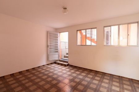 Casa para alugar com 220m², 4 quartos e 3 vagas Casa para alugar com 220m², 4 quartos e 3 vagasQuarto Externo