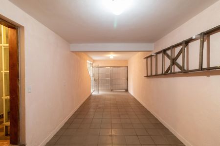 Casa para alugar com 220m², 4 quartos e 3 vagas Casa para alugar com 220m², 4 quartos e 3 vagasGaragem