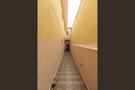 Casa para alugar com 220m², 4 quartos e 3 vagas Casa para alugar com 220m², 4 quartos e 3 vagasCorredor