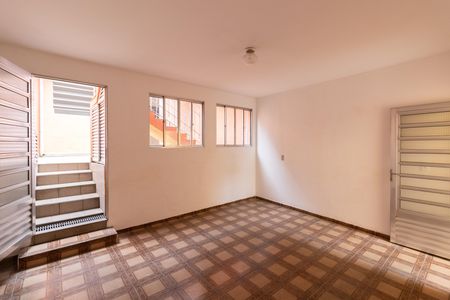 Casa para alugar com 220m², 4 quartos e 3 vagas Casa para alugar com 220m², 4 quartos e 3 vagasQuarto Externo