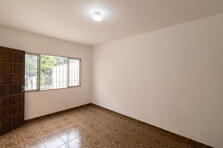 Sala de casa para alugar com 2 quartos, 220m² em Vila Dalila, São Paulo