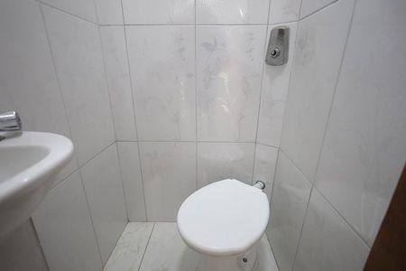Casa à venda com 145m², 3 quartos e 4 vagas Casa à venda com 145m², 3 quartos e 4 vagasBanheiro