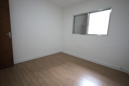 Casa à venda com 145m², 3 quartos e 4 vagas Casa à venda com 145m², 3 quartos e 4 vagasQuarto 2