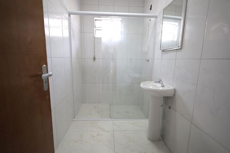 Casa à venda com 145m², 3 quartos e 4 vagas Casa à venda com 145m², 3 quartos e 4 vagasBanheiro 2