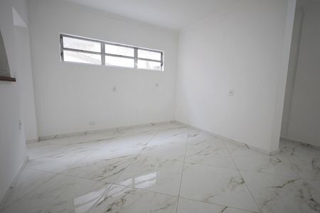 Casa à venda com 145m², 3 quartos e 4 vagas Casa à venda com 145m², 3 quartos e 4 vagasSala de Jantar