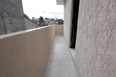 Casa à venda com 145m², 3 quartos e 4 vagas Casa à venda com 145m², 3 quartos e 4 vagasVaranda