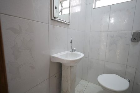Casa à venda com 145m², 3 quartos e 4 vagas Casa à venda com 145m², 3 quartos e 4 vagasBanheiro