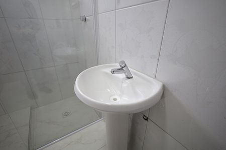 Casa à venda com 145m², 3 quartos e 4 vagas Casa à venda com 145m², 3 quartos e 4 vagasBanheiro 2