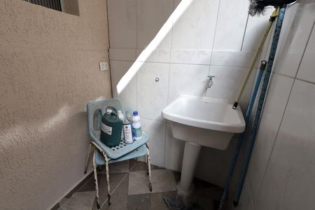 Casa à venda com 145m², 3 quartos e 4 vagas Casa à venda com 145m², 3 quartos e 4 vagasÁrea de Serviço
