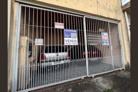 Casa à venda com 80m², 2 quartos e 2 vagas Casa à venda com 80m², 2 quartos e 2 vagasPlaca