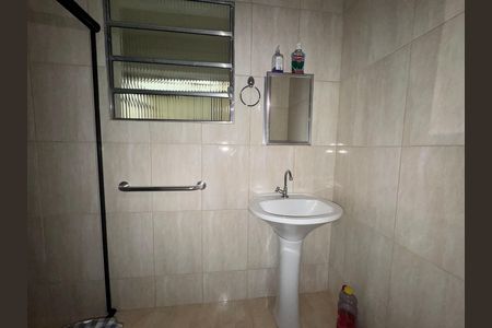 Casa à venda com 80m², 2 quartos e 2 vagas Casa à venda com 80m², 2 quartos e 2 vagasBanheiro 1