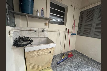 Casa à venda com 80m², 2 quartos e 2 vagas Casa à venda com 80m², 2 quartos e 2 vagasÁrea de Serviço