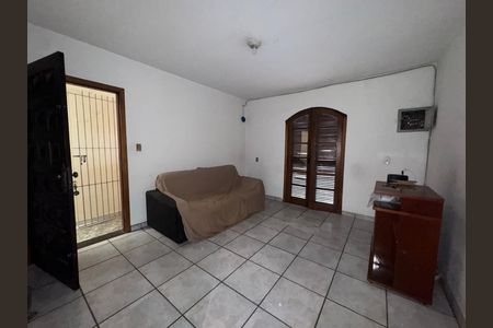 Casa à venda com 80m², 2 quartos e 2 vagas Casa à venda com 80m², 2 quartos e 2 vagasSala
