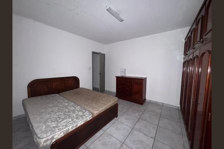 Casa à venda com 80m², 2 quartos e 2 vagas Casa à venda com 80m², 2 quartos e 2 vagasSuíte