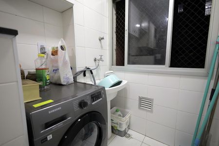 Apartamento à venda com 63m², 3 quartos e 1 vagaÁrea de Serviço