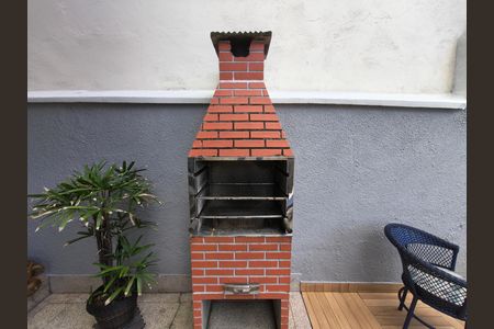 Casa de condomínio à venda com 230m², 4 quartos e 2 vagas