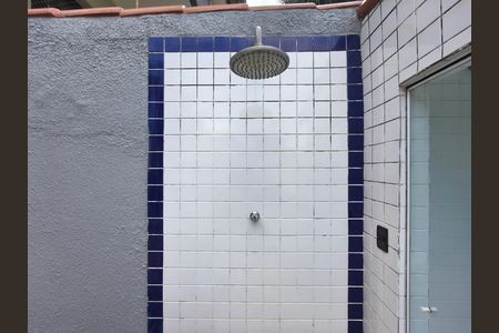 Casa de condomínio à venda com 230m², 4 quartos e 2 vagas